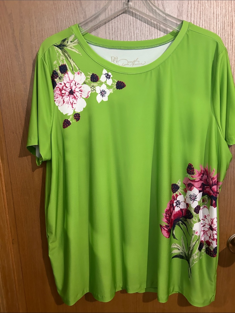 DG2 by Diane Gilman Lime Green Floral Short Sleeve Tee